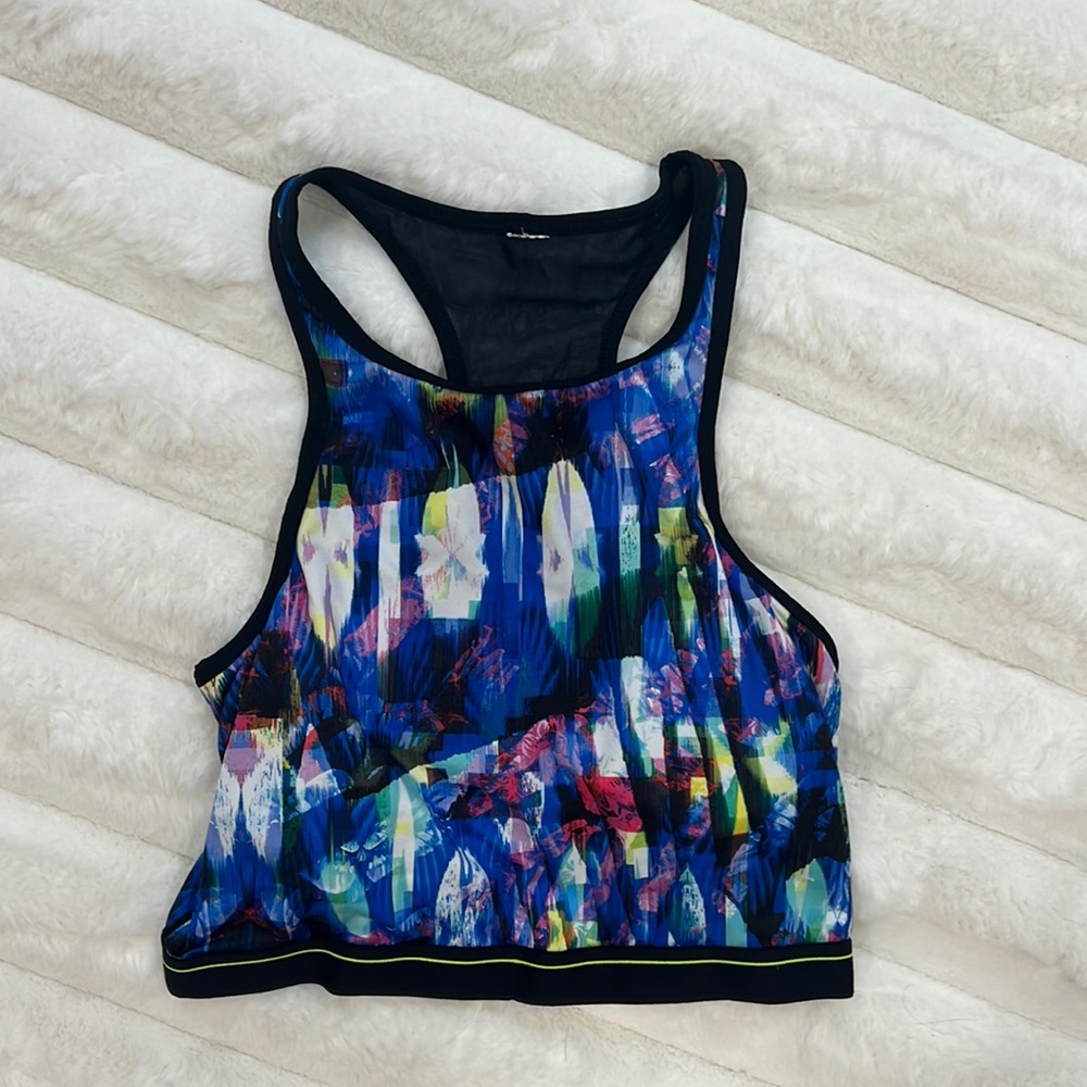 Crop top sports bra